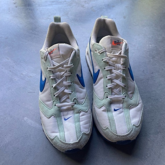 Women’s Size 9.5 Blue Nike Air Max - Picture 2 of 7